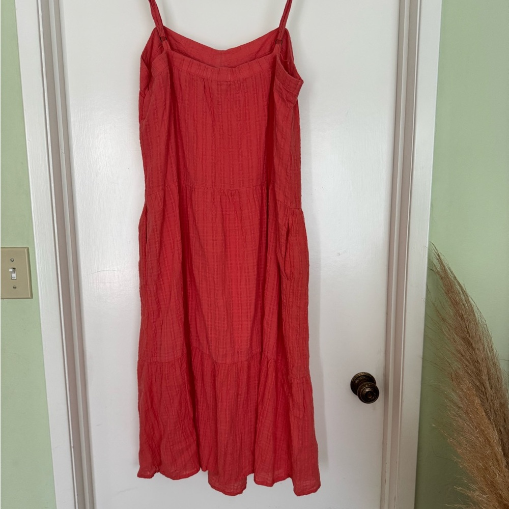 Elegant Peach Sleeveless Dress